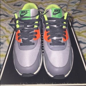 Pre-loved air max 90s, size 7Y/8.5 women